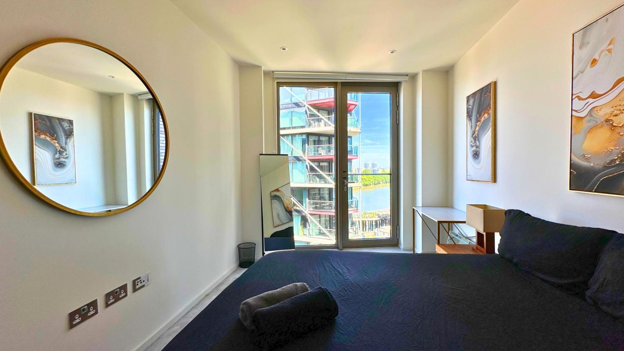 Lavish Penthouse River View Fast Wifi - Luxurylondonstays Екстериор снимка